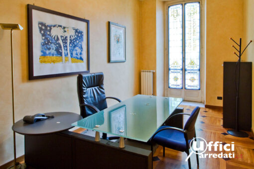 Foto di un ufficio arredato pronto noleggiabile anche a ore